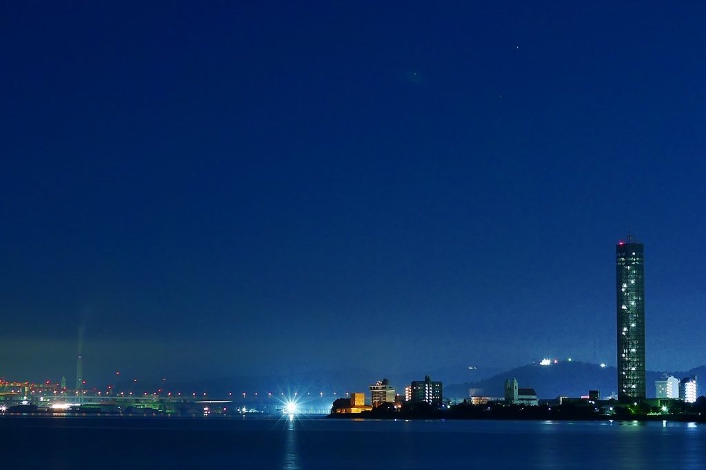 プレイパークゴールドタワー 夜観光 香川県観光協会公式サイト うどん県旅ネット